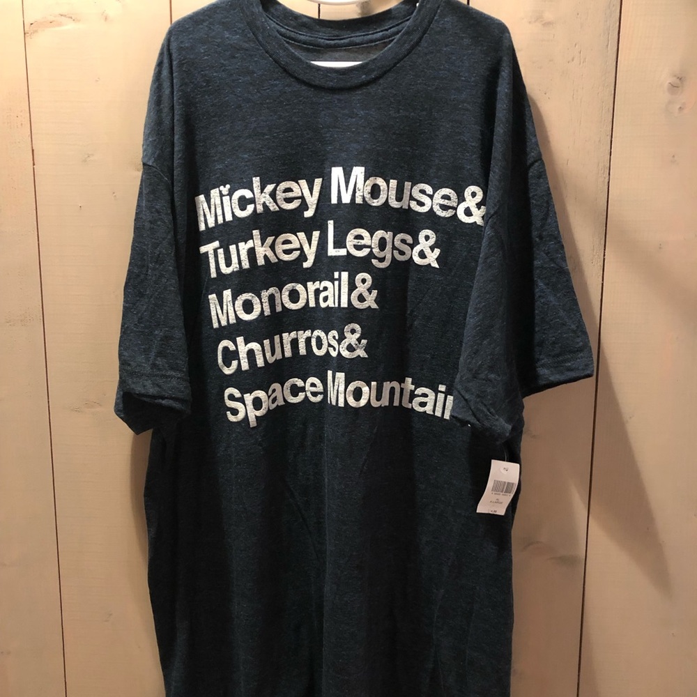 XL unisex Disney Parks Favorite things tee NWT - Picture 1 of 1